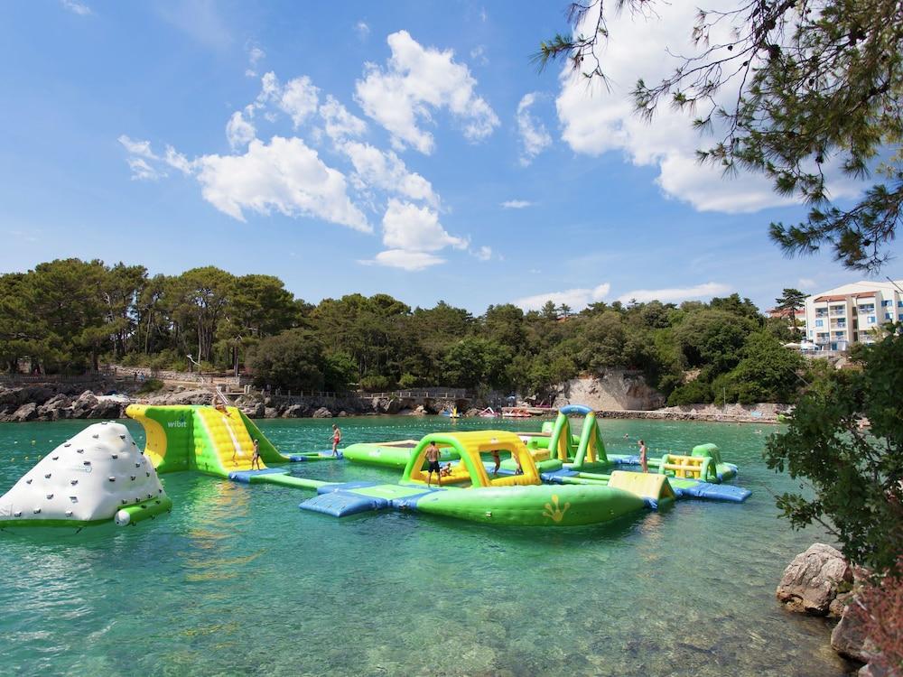 Classy Villa With a sea View in Krk Island Exterior