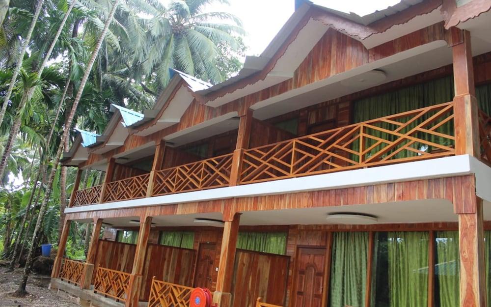 Radhakrishna Resort Exterior