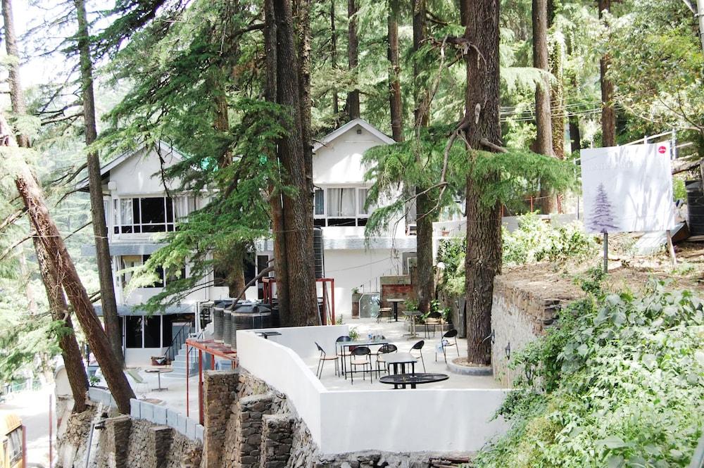 Goroomgo Rahat Regency Shimla Exterior