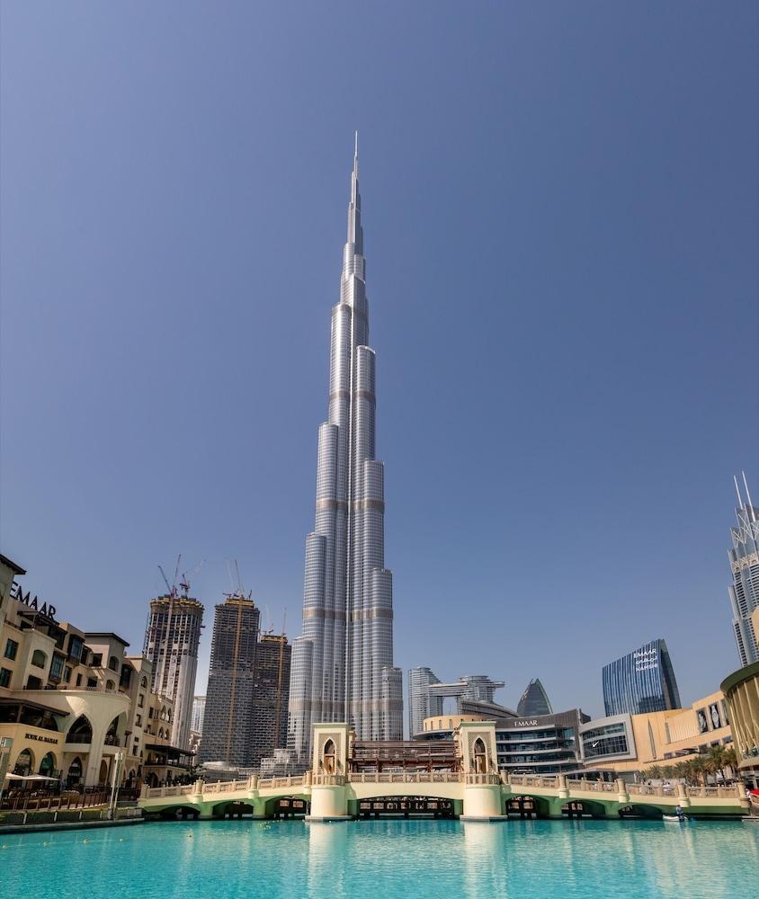 Spacious + Functional Studio Apt in Downtown Dubai Waterslide
