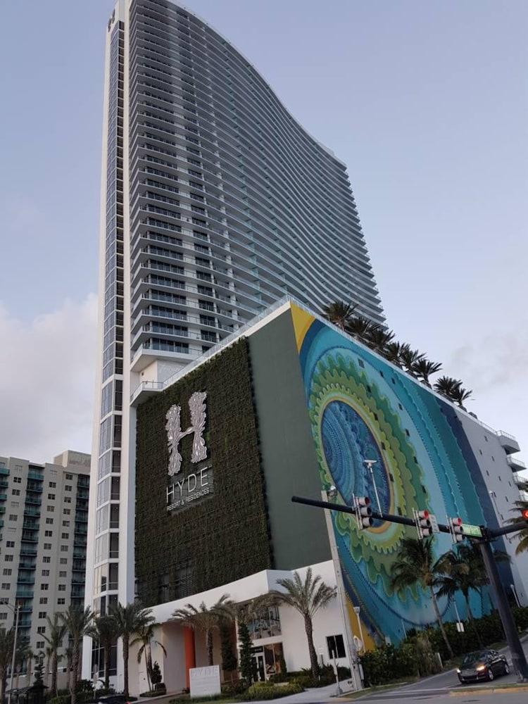 كونتيمبوراري بيتش ريزورت كوندوز المنطقة الخارجية