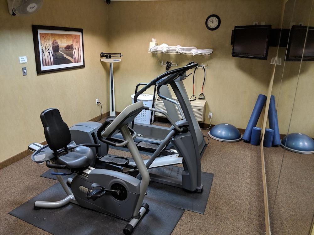 Clarion Pointe Medford Fitness Facility