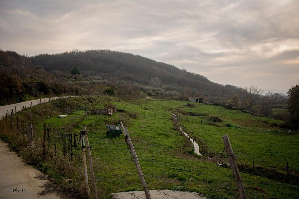 كاسا رورال فوينتي إل بوتيكاريو المنطقة الخارجية