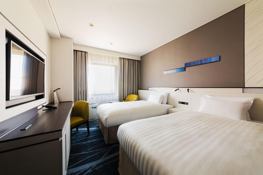 جاي آر إيست هوتل ميتس موساشيساكاي