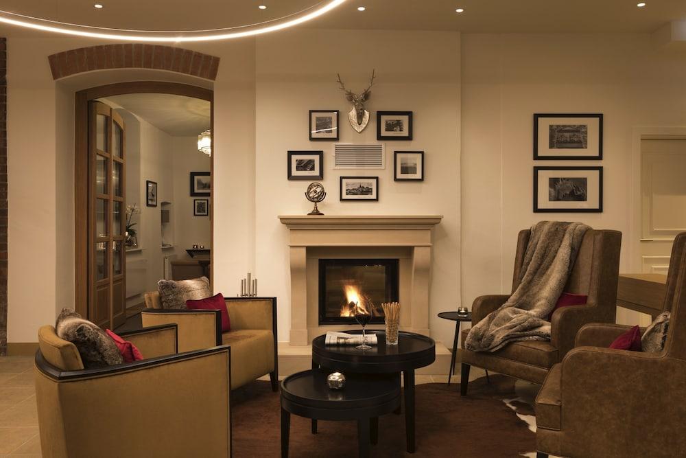 هوتل برونين هاوس سكلوس لانداو منطقة الانتظار في الردهة