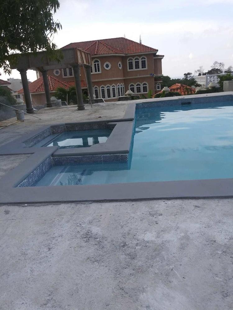Lagardan Ocean View Waterslide