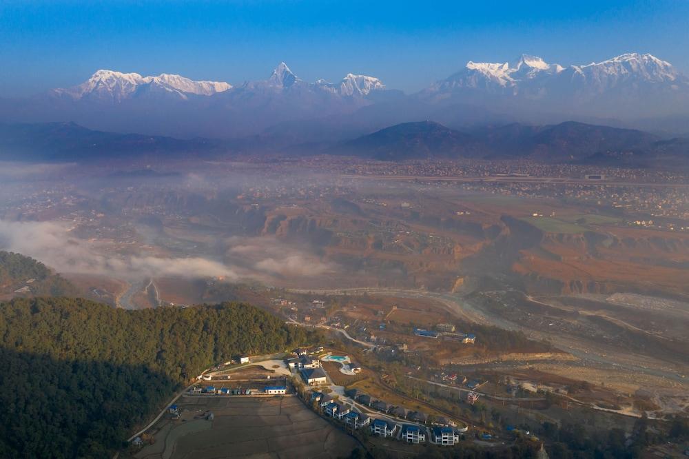 ماونتن جلوري فوريست ريزورت آند سبا، بوكهارا منظر من الجو