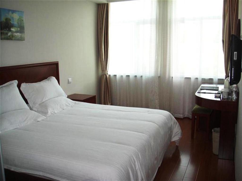 GreenTree Inn Shanghai Zhangjiang Sunqiao Road Shell Hotel أخرى