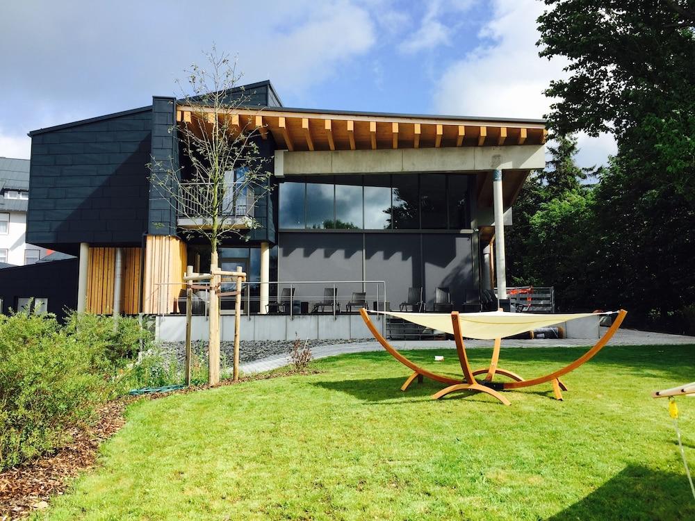 كونسوم بيرج هوتل أوبرهوف المنطقة المحيطة بالمنشأة