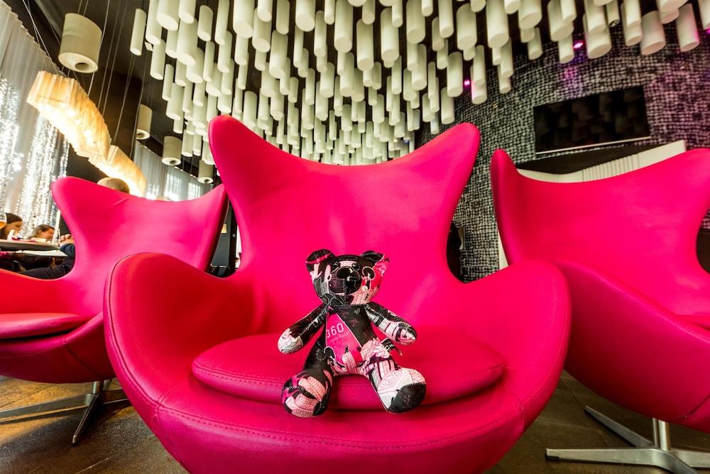 Barceló Raval Lobby