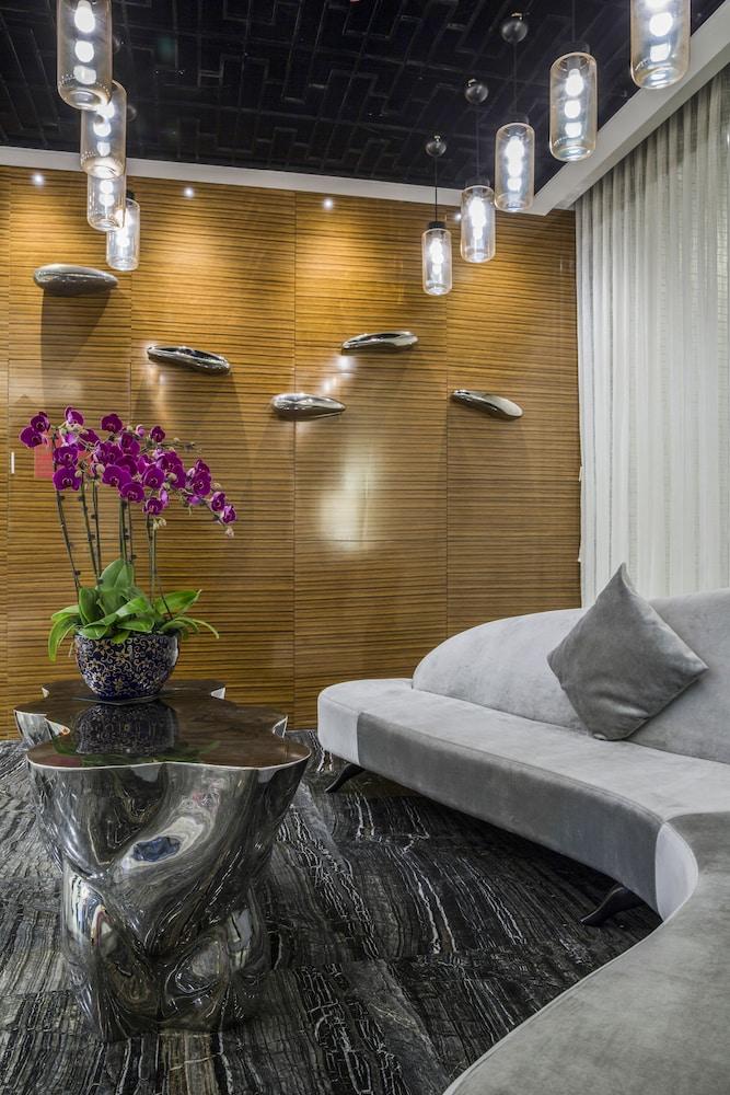 باكو بيزنس هوتل كيشيوتشينغ برانش منطقة الجلوس في الردهة