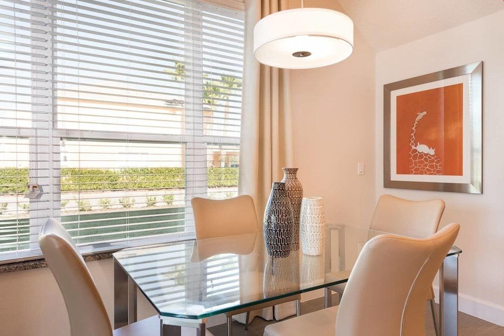 Sweet Home With a Nice Private Pool Near Disney