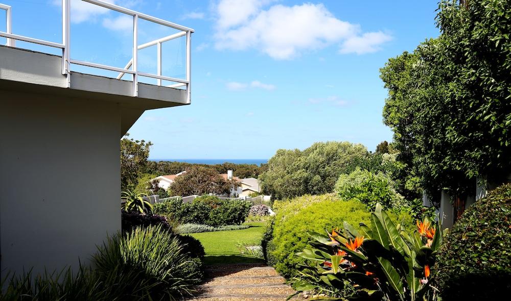 Home with an Ocean view Exterior