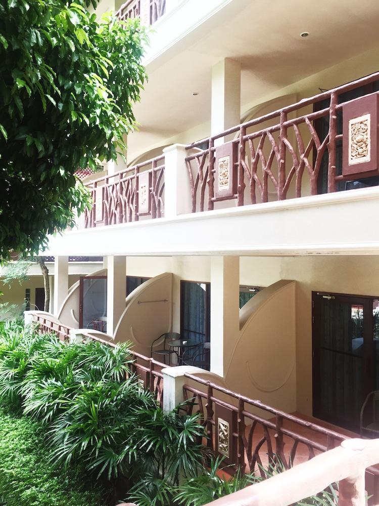 Anyavee Aonang Bay Exterior
