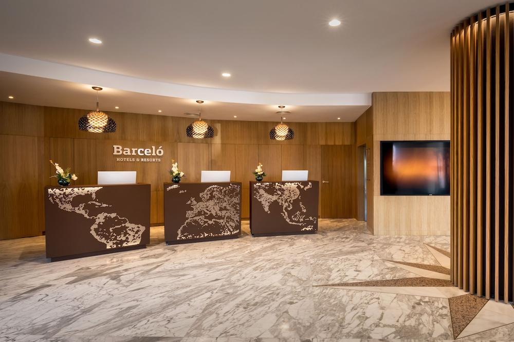Barceló Cáceres V Centenario Reception