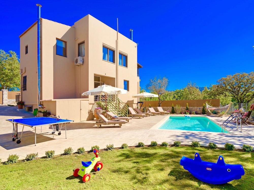 Modern Villa in Crete With Pool and Hammock Exterior