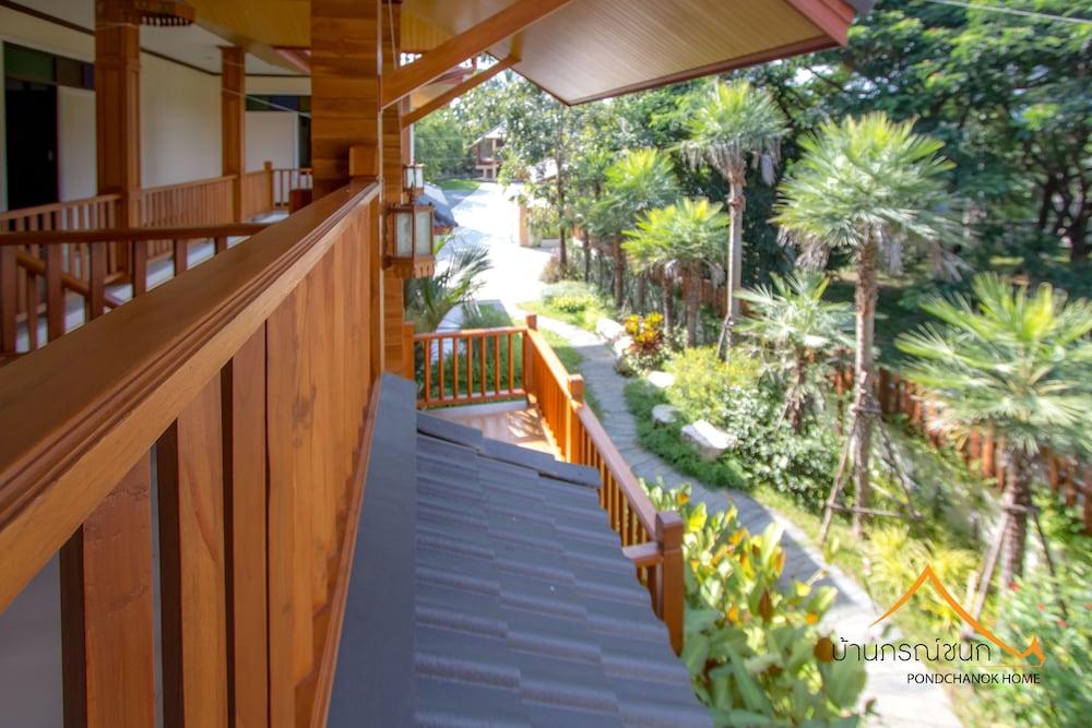 بان بونشانوك هوتل المنطقة الخارجية