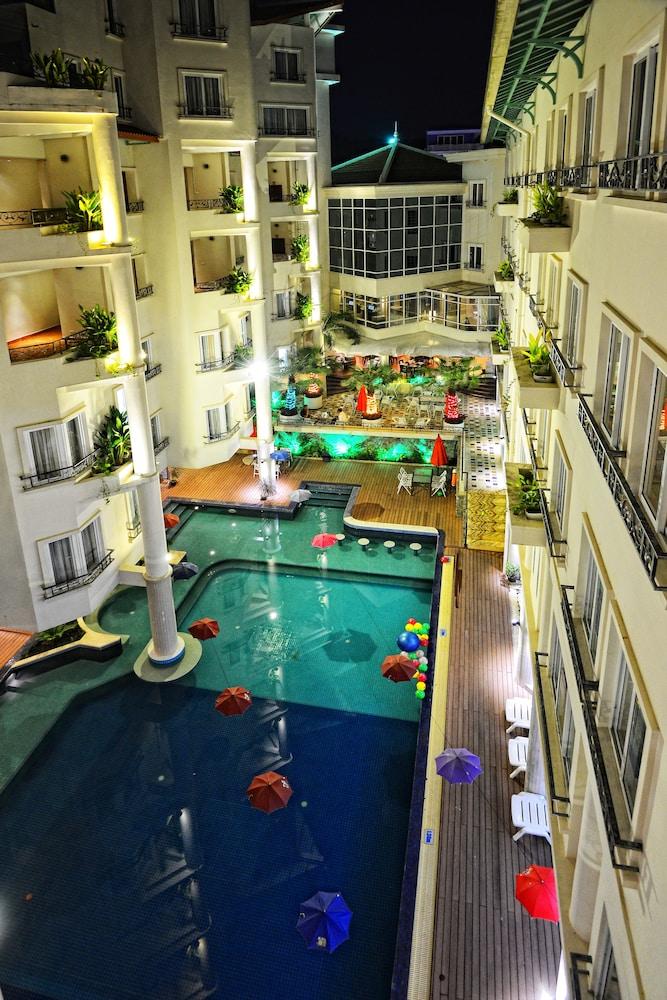 هوليداي فيلا ناتايا سيهانوكفيل داخل الفندق