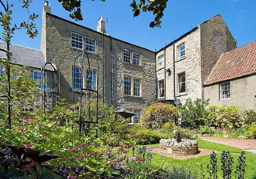 ذي أولد بريوري جيست هاوس