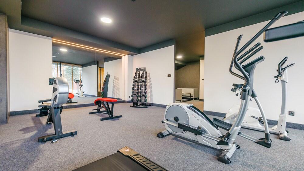 أبارتامنتي سون آند سنو أوليمبيسكا صالة الألعاب الرياضية