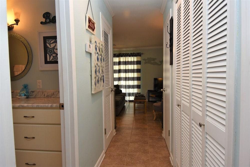 جنتل ويندز إيست إيه 2 باي بيند فاكيشن رينتالز غرفة