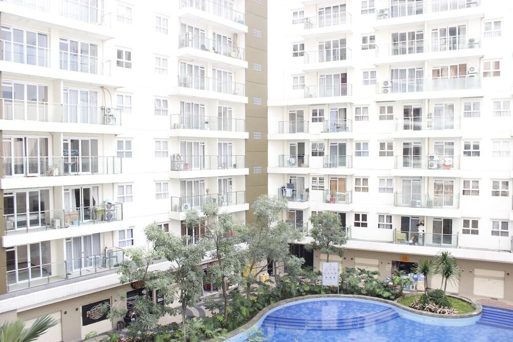 Simply 1BR Gateway Pasteur Apartment Exterior