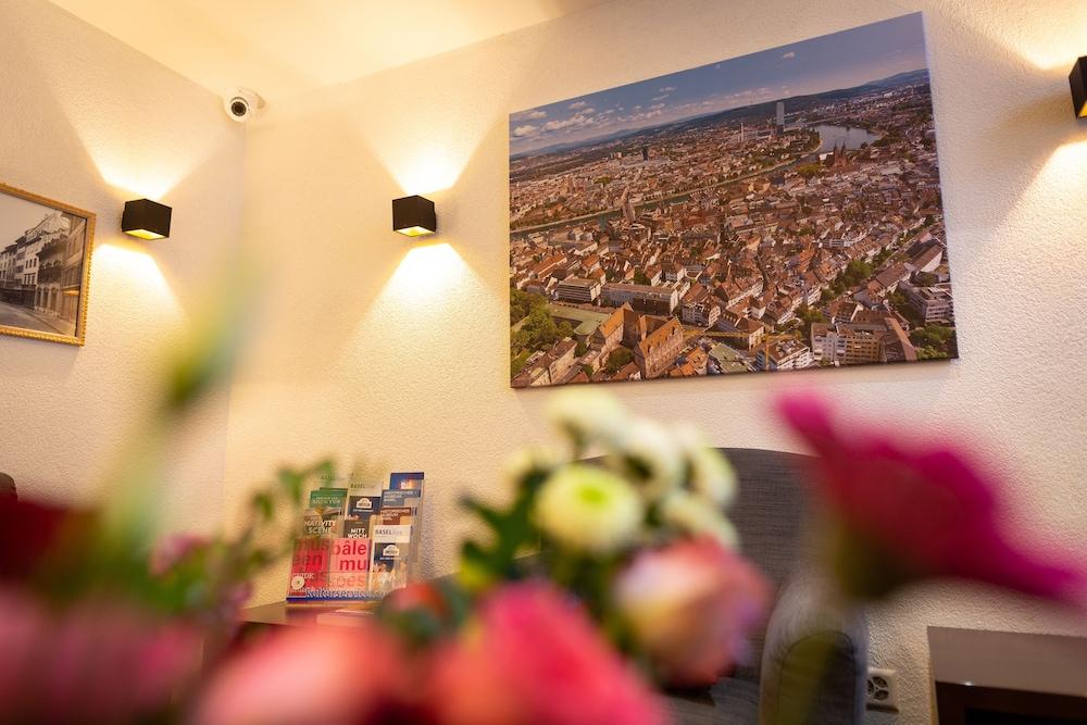 هوتل رهينفلدرهوف منطقة الاستقبال