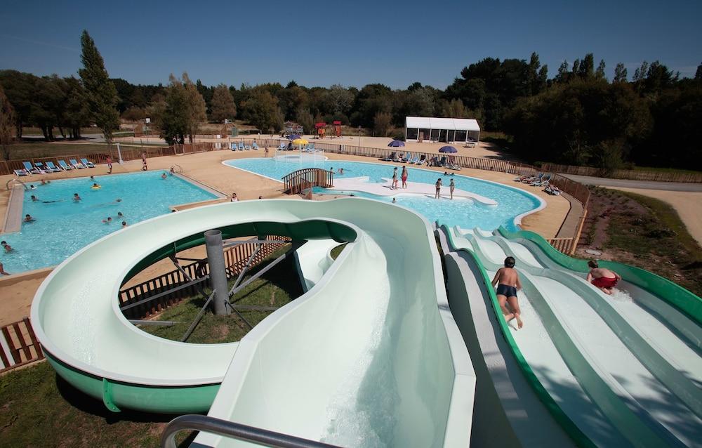 دومين ريزيدنتيال دو بلاين أير لو فورلين حمام سباحة