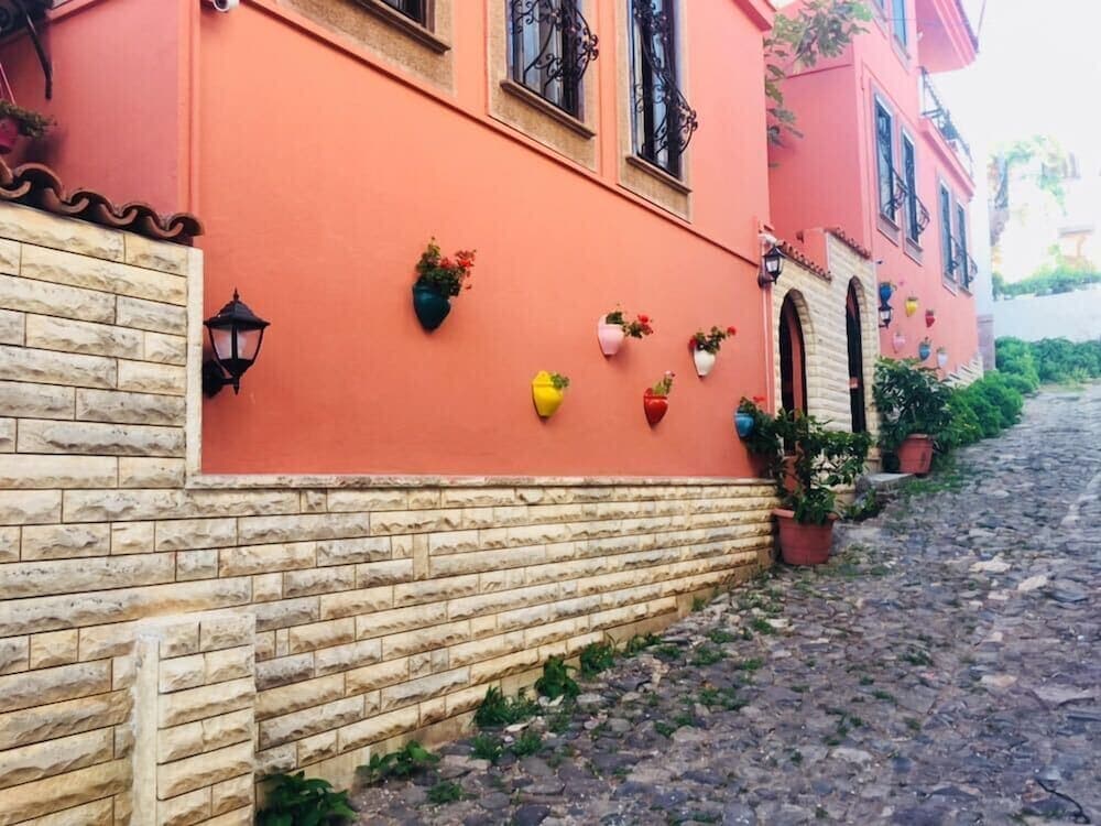 Cundahan Otel Exterior detail