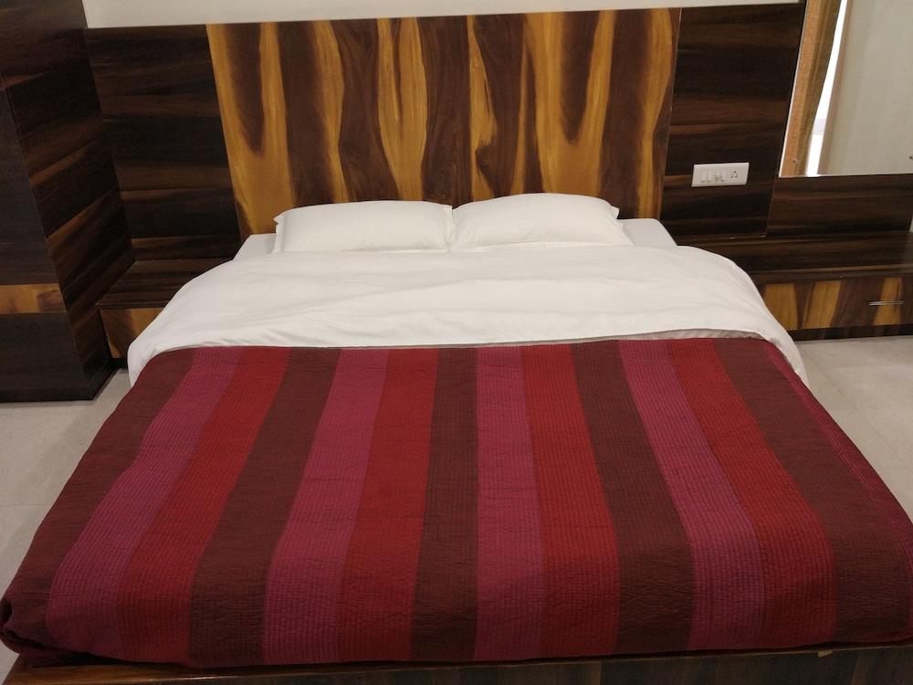 Brij View Room
