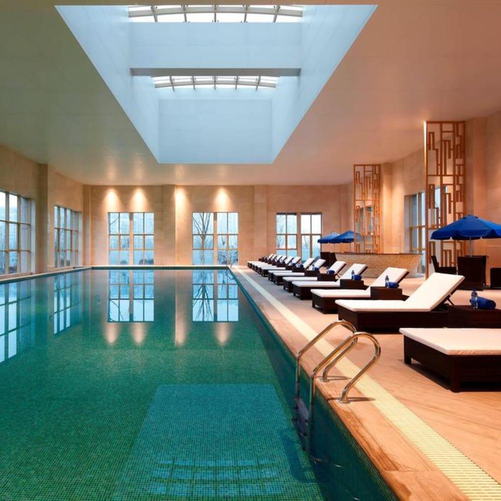 Four Points By Sheraton Luohe Waterslide