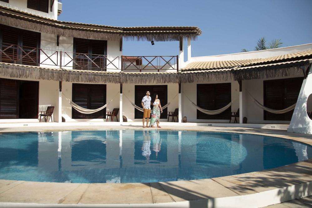 بوسادا بورتو أثول