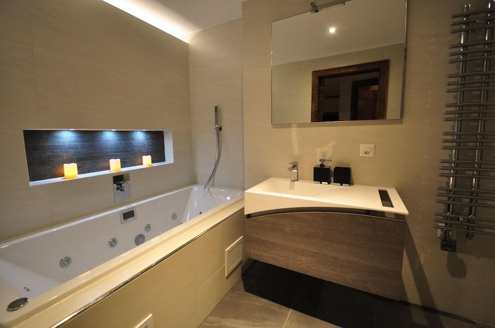 هاوس أدريان - وونونغ أدري حمام