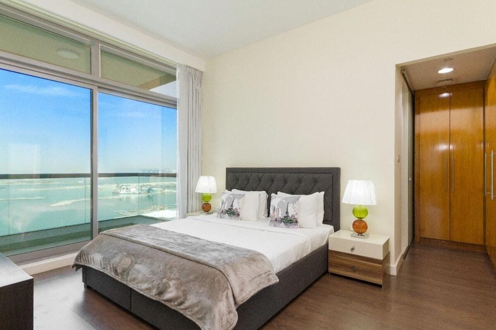 2 BR Apt Ocean Palm & Atlantis View Room