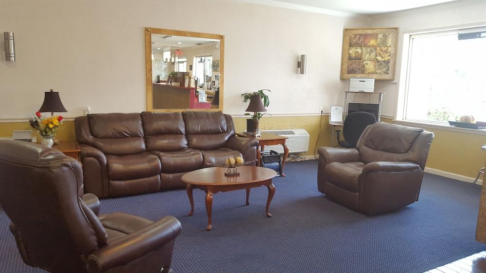 دايز إن باي ويندام تالاهاسي جافرنمنت سنتر الفندق من الداخل