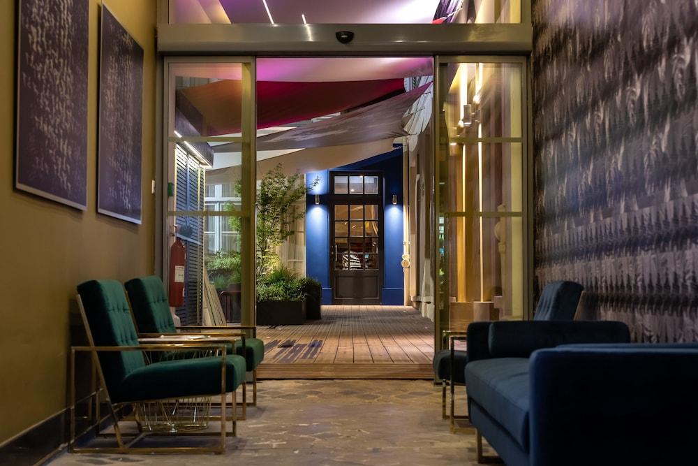 ريزيدانس آند سبا لو برينس ريجنيت الفندق من الداخل