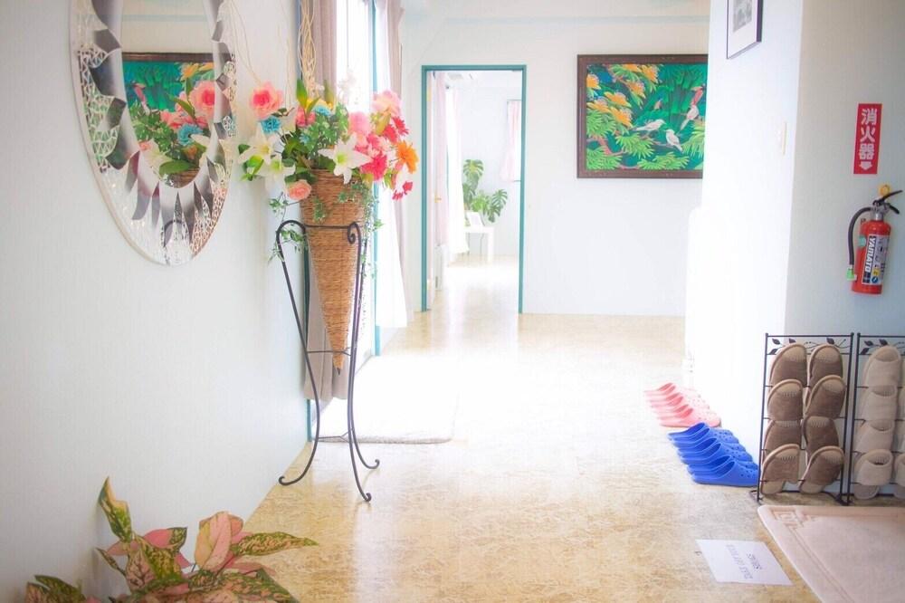 Coco Calm Interior Detail