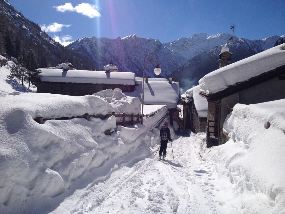 ماونتن فيو تشاليت إن لا تزوماز ني ر سكي سلوبيس المنطقة الخارجية