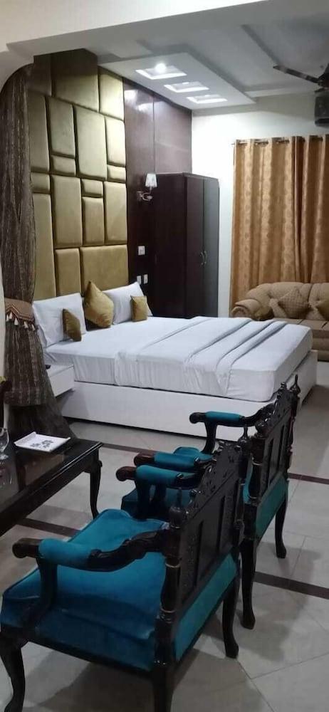 هوتل باك كونتيننتال غرفة