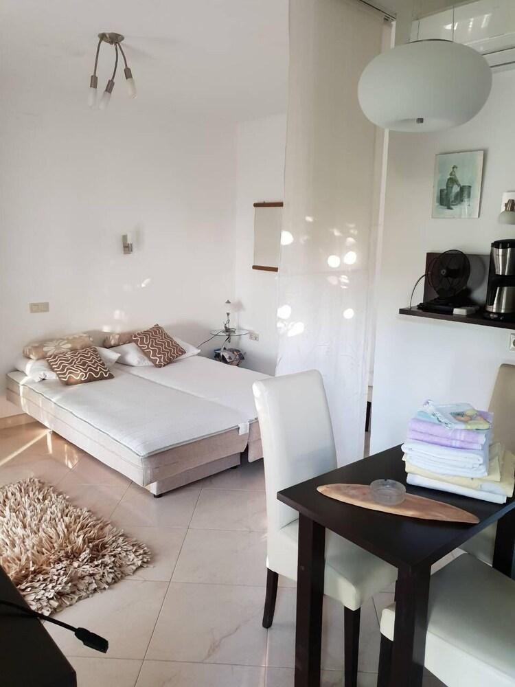 أبارتمنتس ماريا كولوسيب