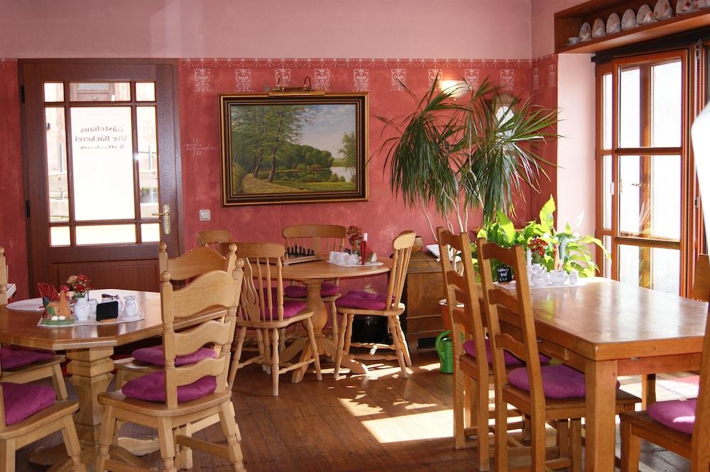 جاستهاوس 'ألتي بيكيراي' كافي هاوس داخلي