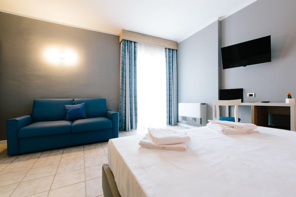 فنق أرجنتاريو مع إمكانية ركوب الدرجات والقوارب غرفة