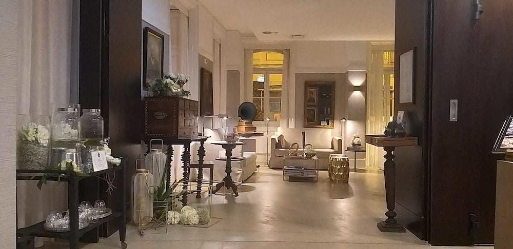 فندق يونيفيرسال بوتيك الردهة