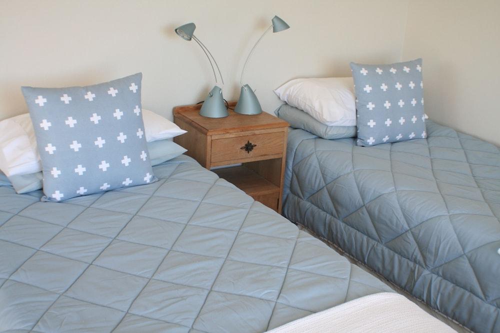 Clover Downs Room