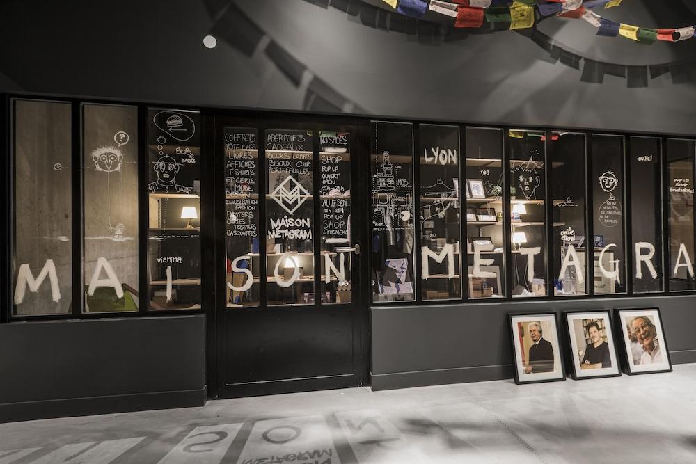 إم أو بي هوتيل ليون كونفلونس داخلي