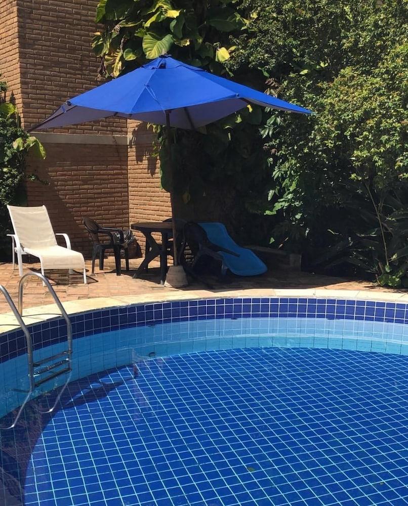 Lua Pousada Waterslide