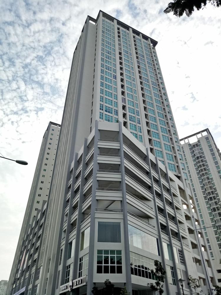 Georgetown Sea View Suite Exterior