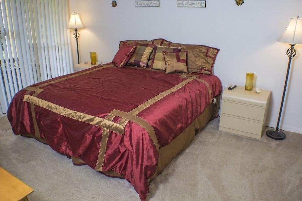 آي بي 60528 - فيلاز آت أيلاند كلوب ليندفيلدز - 3 بد رومز 2 باث رومز كوندو غرفة