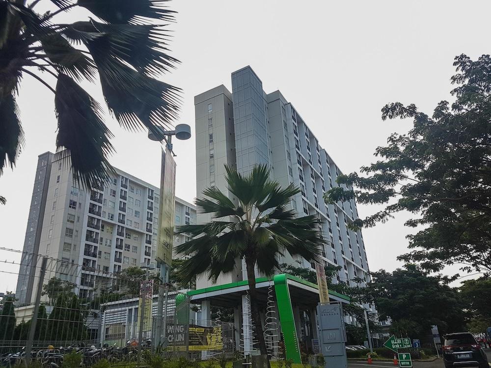 Minimalist and Comfy 1BR Apartment Scientia Residence Exterior