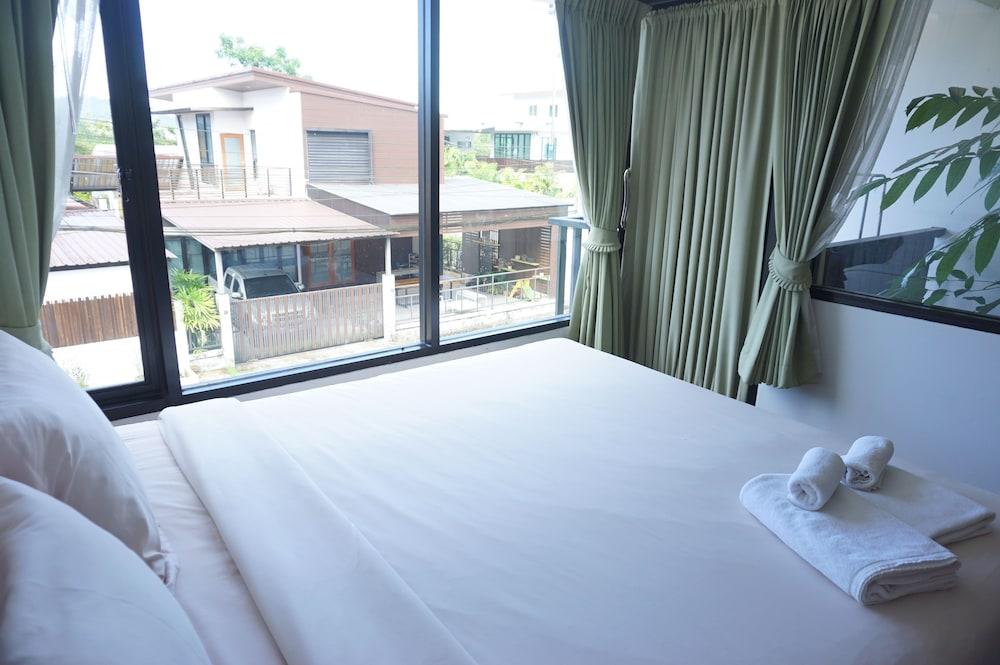 Pinthira Resort Room
